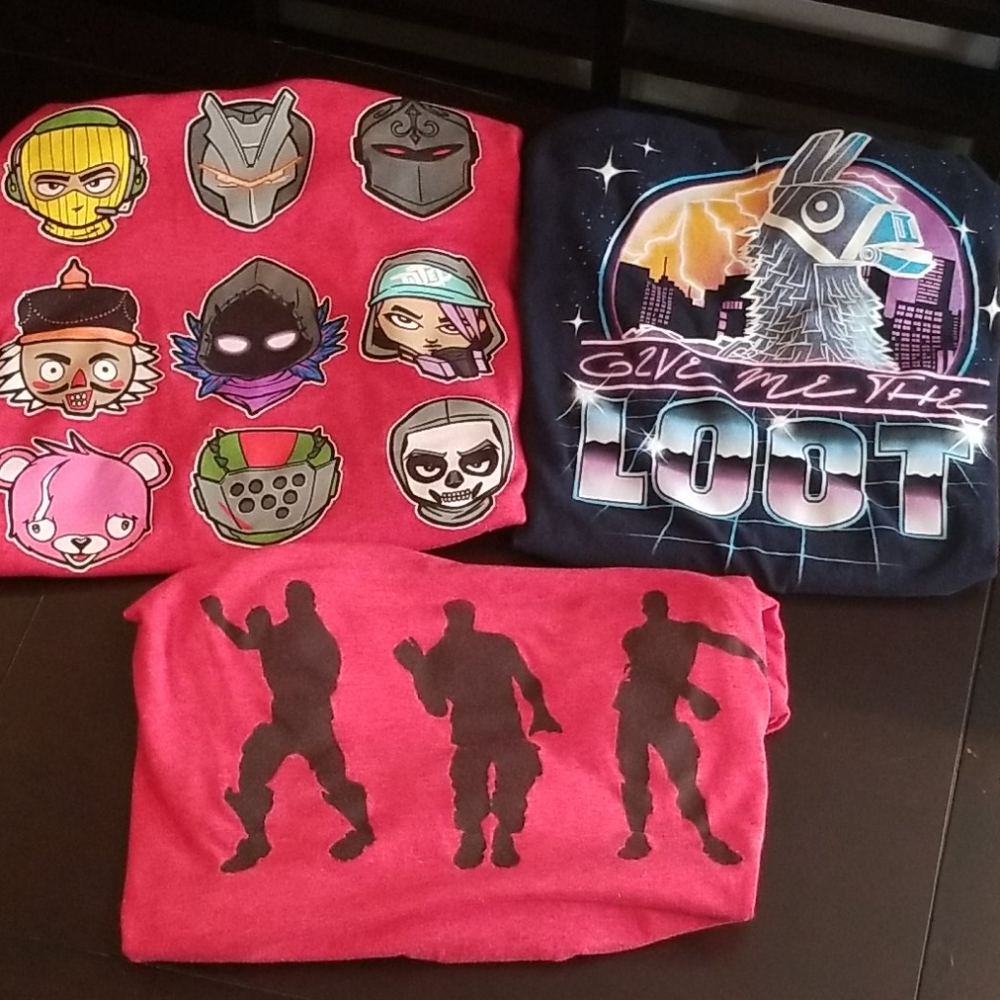 ✨NEW LIST✨  3 Fortnite T shirts! 🧑